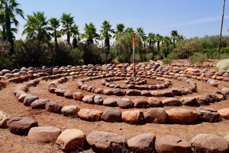 la rocaille en forme de spirale dans les jardin anima de marrakech