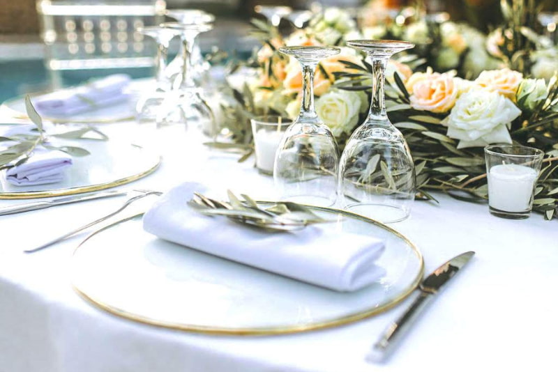 table decoree par villa taj pour un repas de mariage