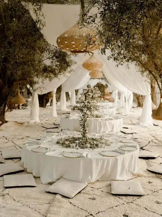Décor de mariage bohème chez Villa Taj